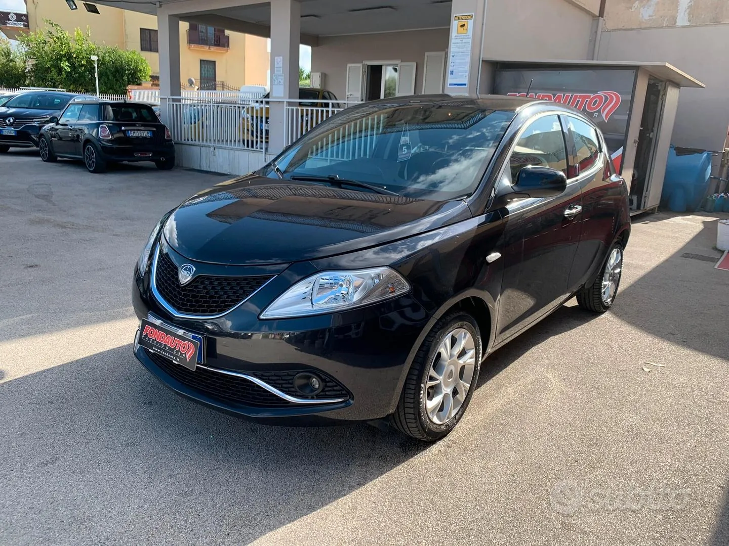 Lancia Ypsilon