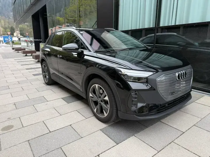 Audi Q4