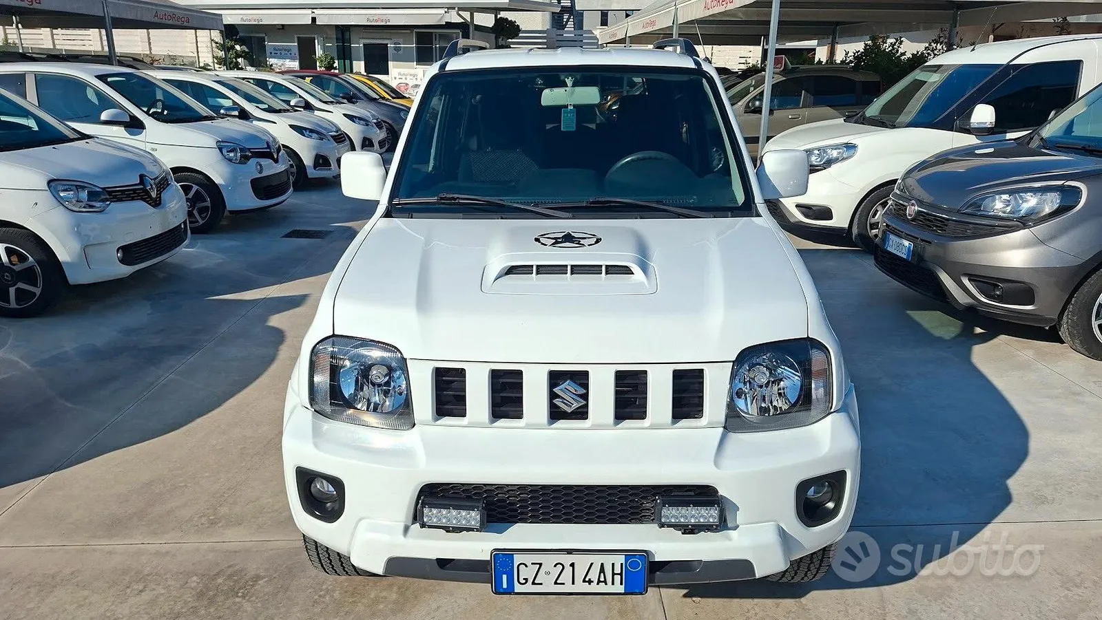 Suzuki Jimny 2017 photo 2