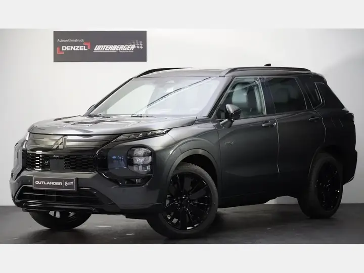 Mitsubishi Outlander photo 2
