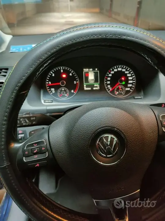 Volkswagen Touran 2015 photo 5