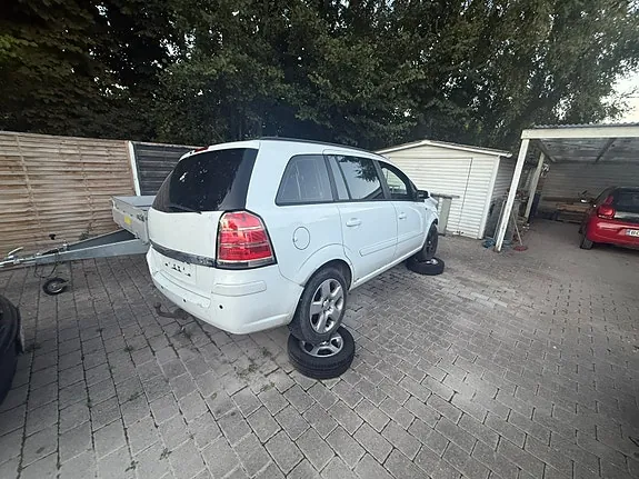 Opel Zafira 2008 photo 3