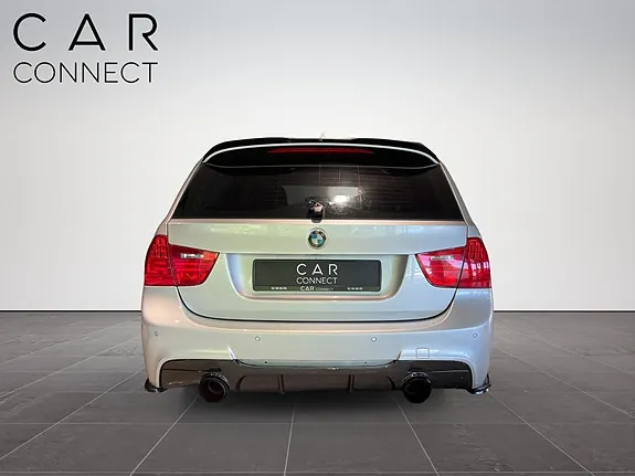 BMW 320D 2009 photo 4