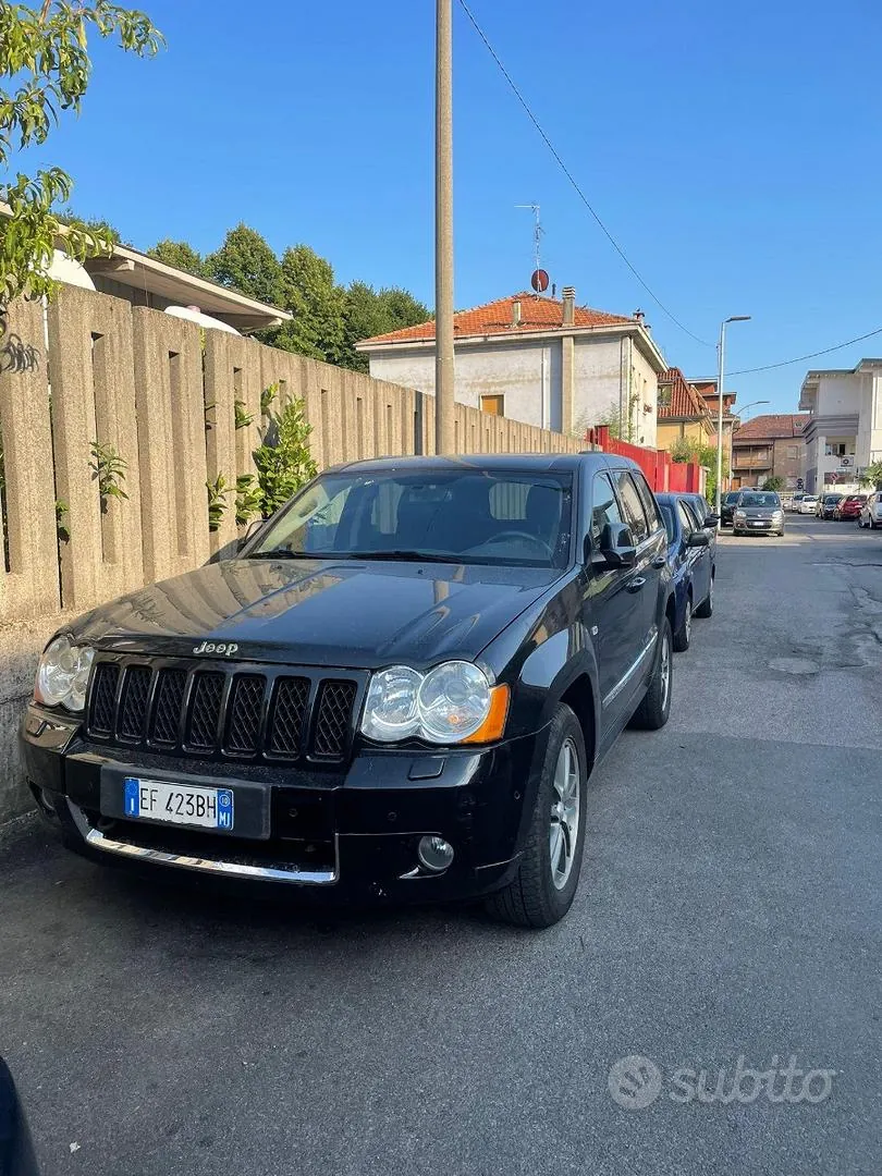 Jeep Grand Cherokee 2010 photo 4