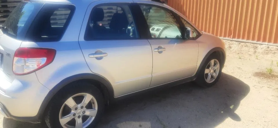 Suzuki Sx4 2010 photo 2