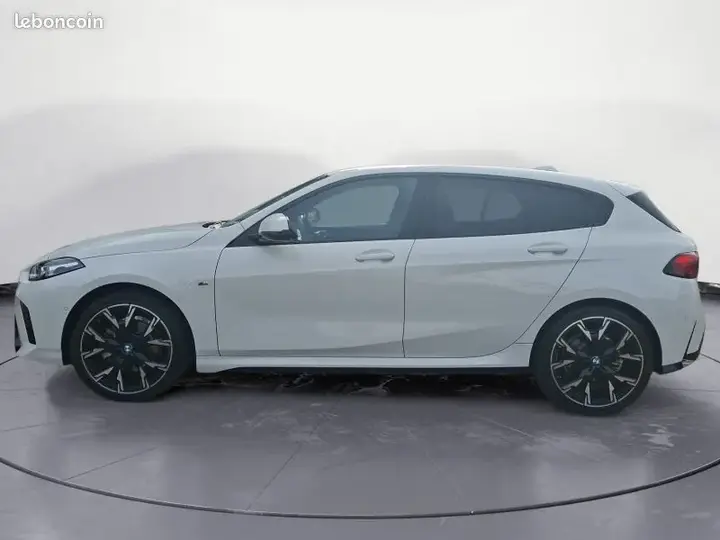 BMW Série 1 2025 photo 4