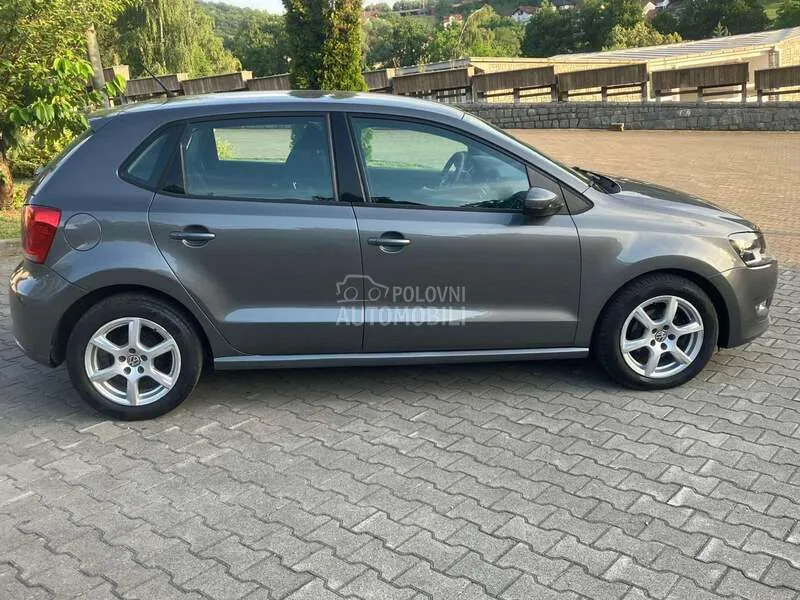 Volkswagen Polo 2011 photo 5