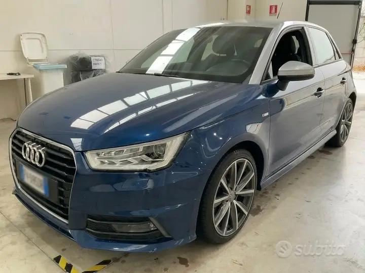 Audi A1 2015 photo 2