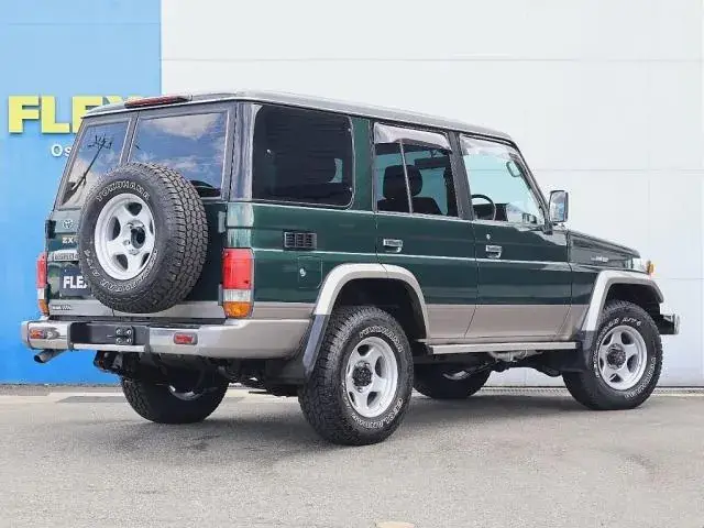 Toyota Land Cruiser 70 2003 photo 2