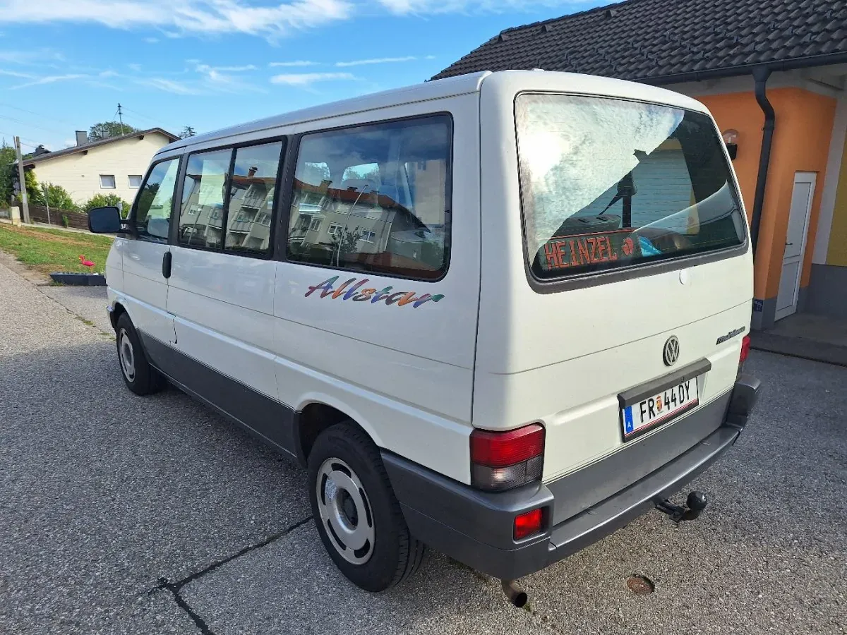 Volkswagen T4 1994 photo 3