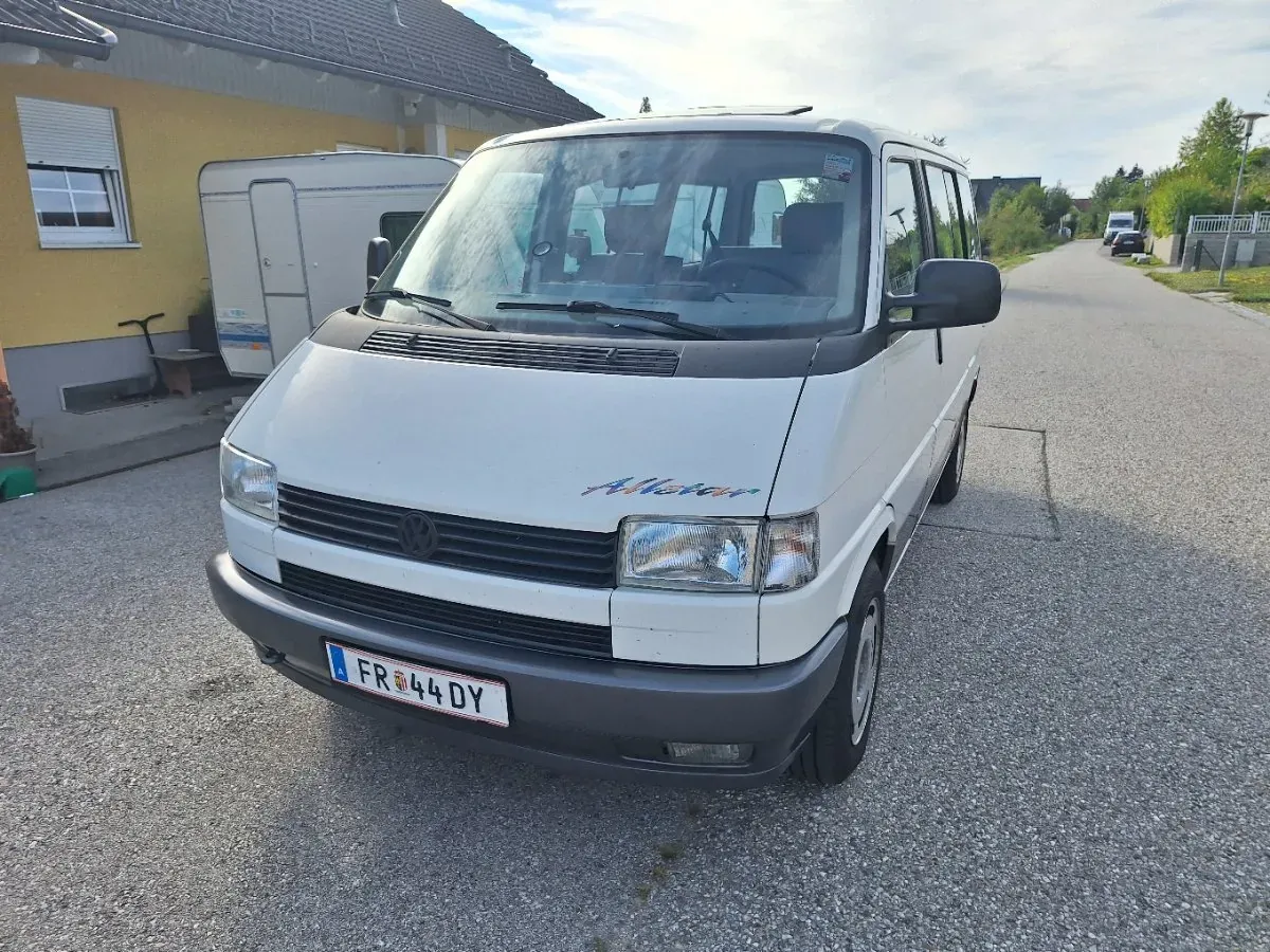Volkswagen T4 1994 photo 2