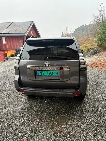 Toyota Land Cruiser 2022 photo 5