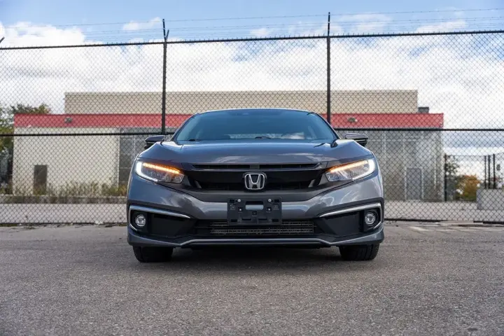 Honda Civic 2020 photo 2