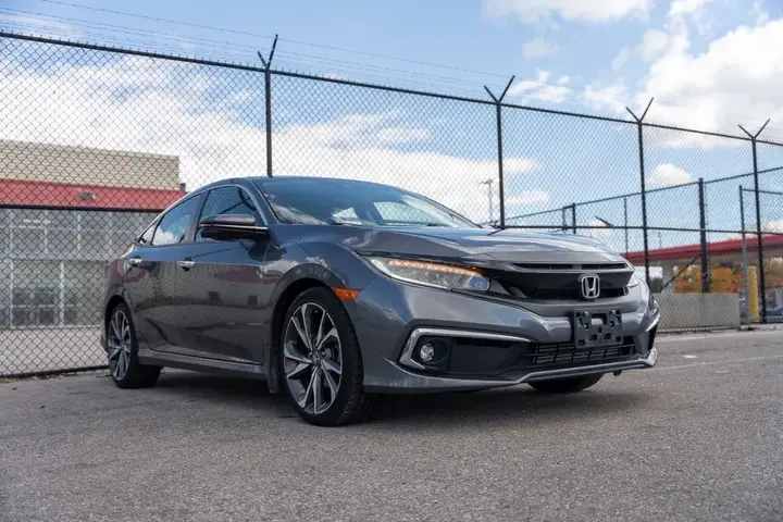 Honda Civic 2020 photo 3