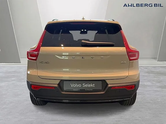 Volvo Xc40 2025 photo 4