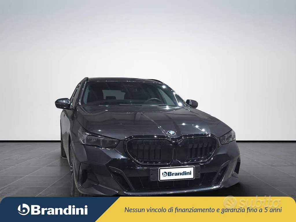 BMW 5 Series 2025 photo 4