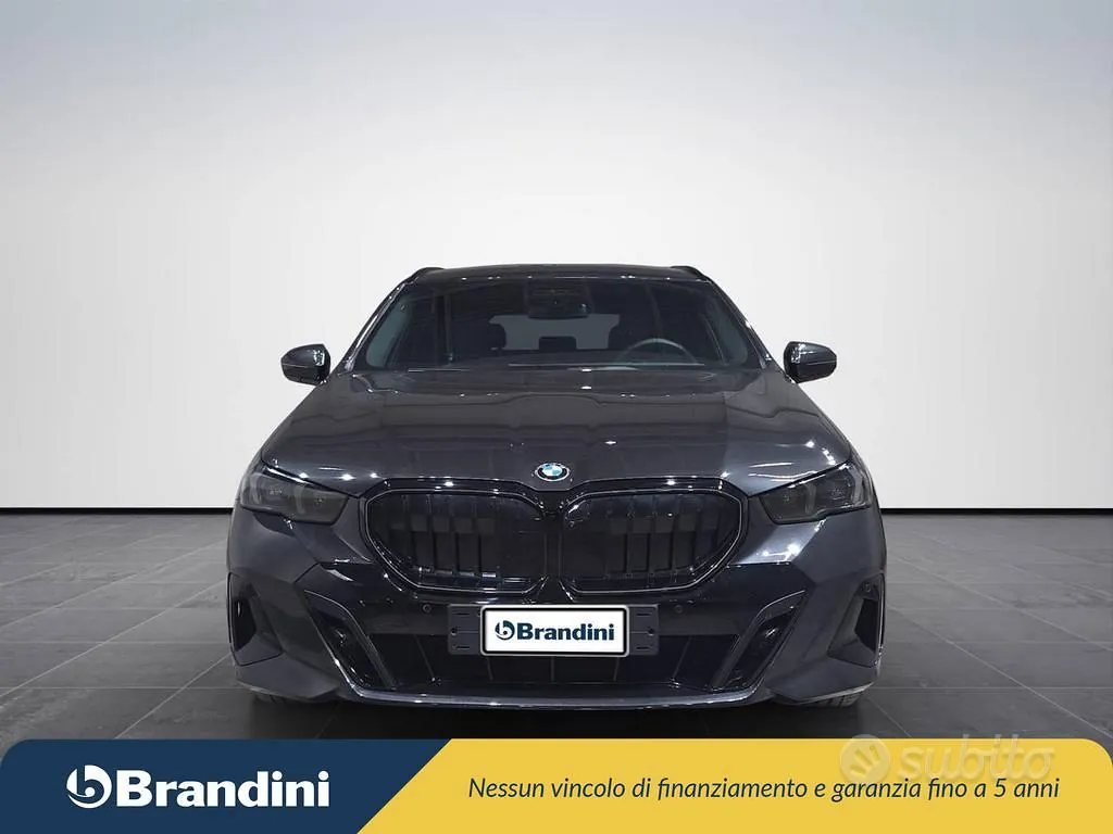 BMW 5 Series 2025 photo 3
