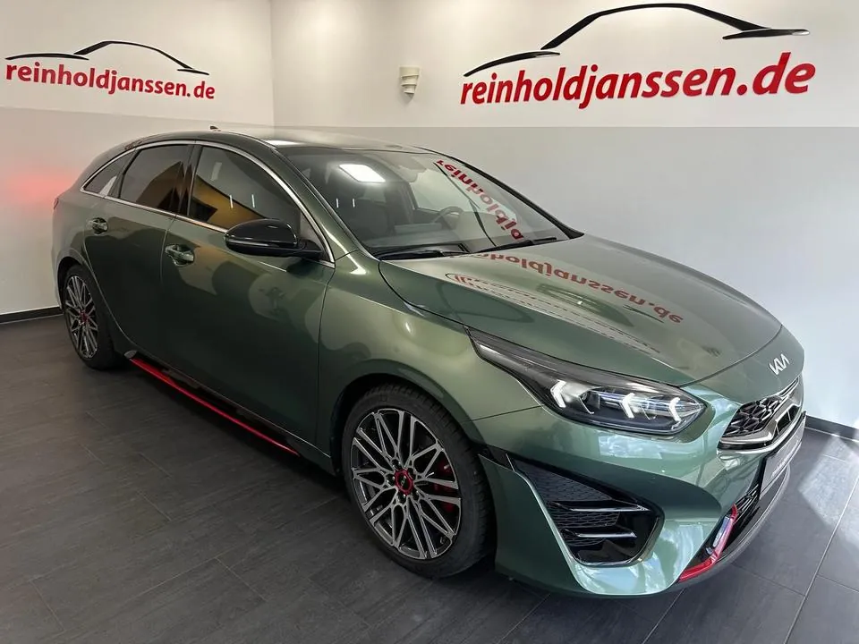 Kia Proceed