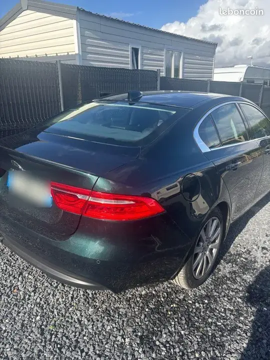 Jaguar Xe