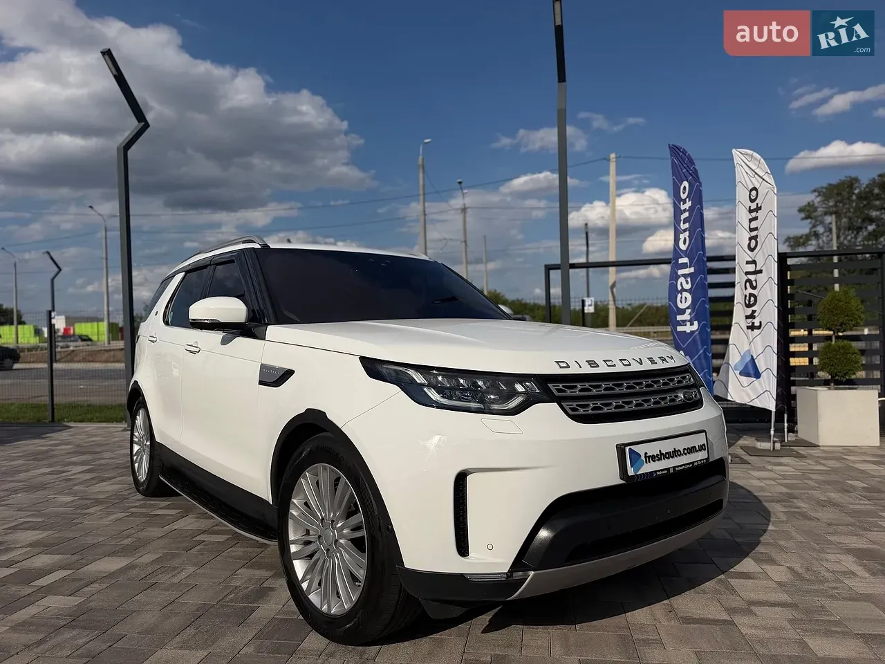 Land Rover Discovery 2018 photo 4