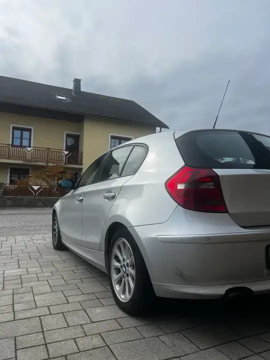 BMW 1 Series 2008 photo 3