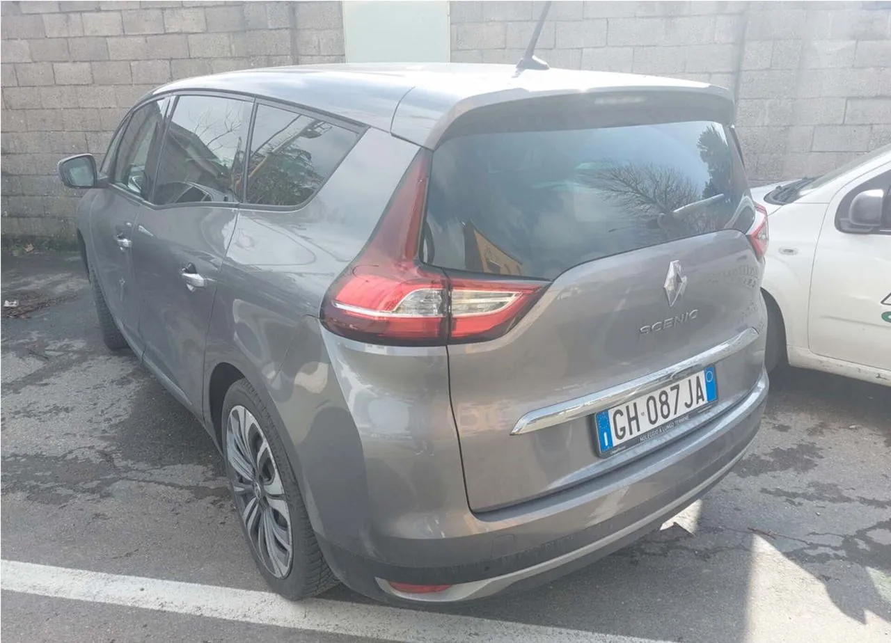 Renault Grand Scenic 2021 photo 3