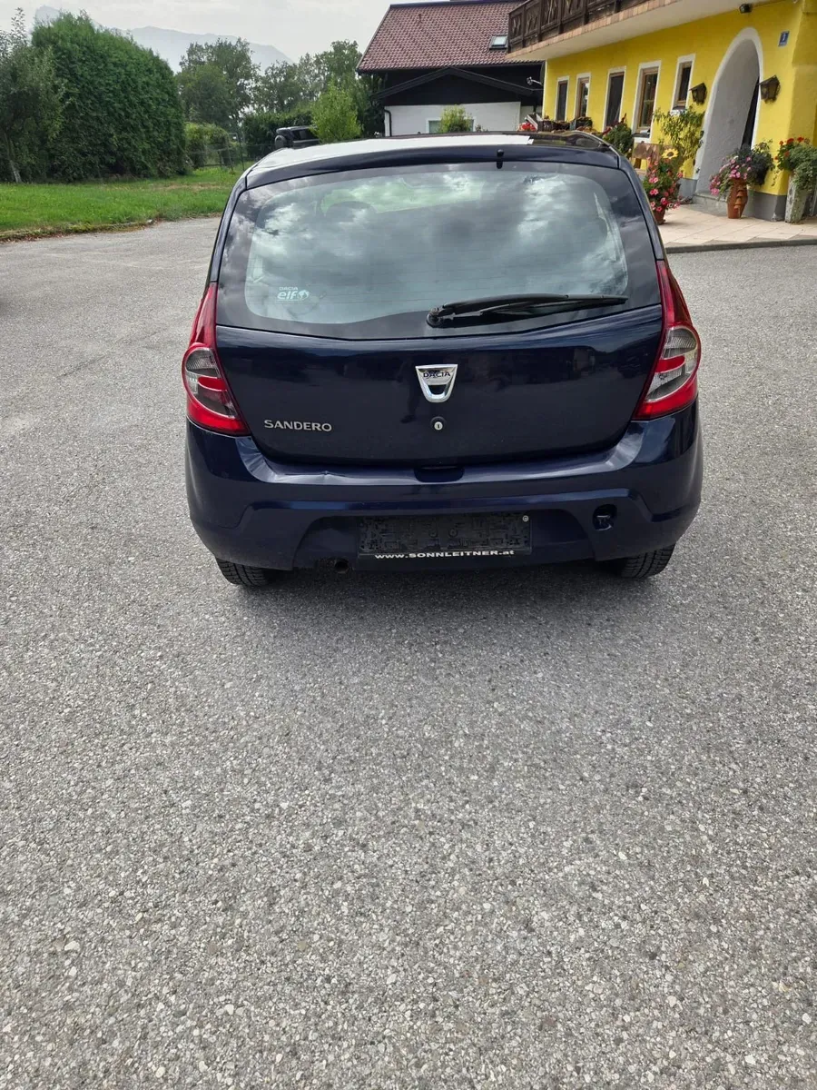 Dacia Sandero 2012 photo 2