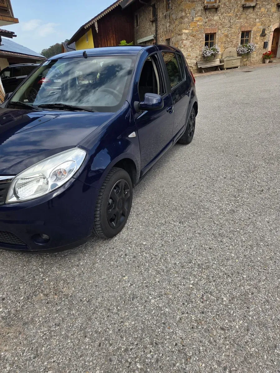 Dacia Sandero 2012 photo 3