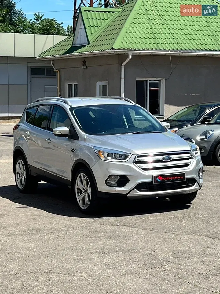 Ford Escape 2019 photo 3