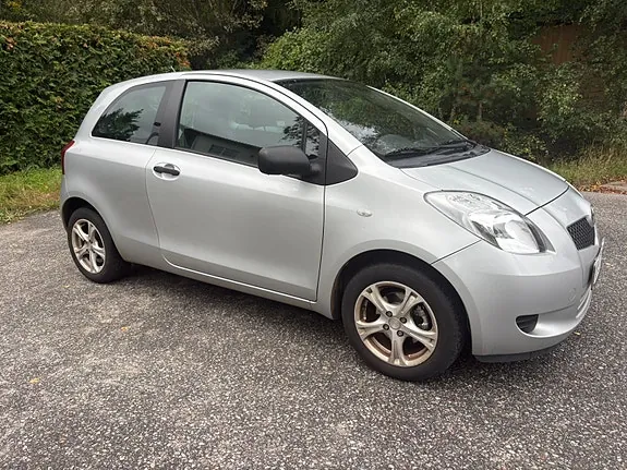 Toyota Yaris 2006 photo 3