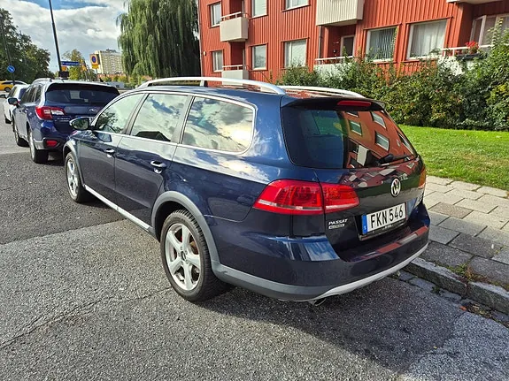 Volkswagen Passat Alltrack 2014 photo 2