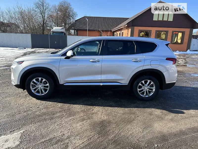 Hyundai Santa Fe 2019 photo 4