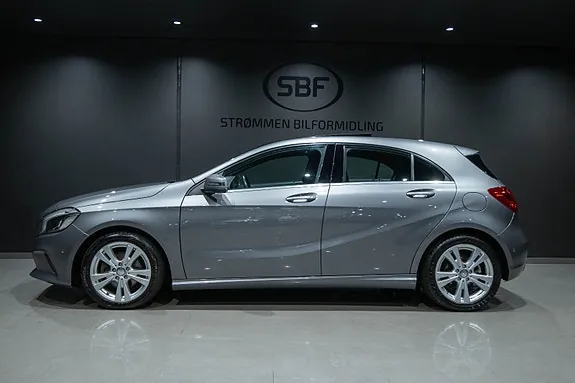 Mercedes-Benz A180 2016 photo 2