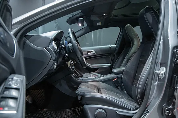 Mercedes-Benz A180 2016 photo 5