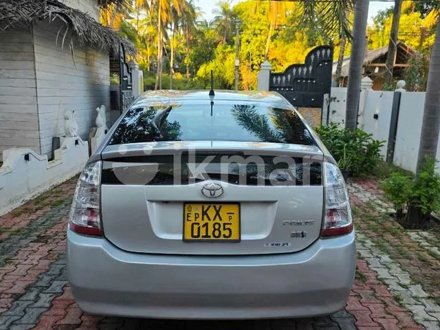Toyota Prius 2011 photo 2