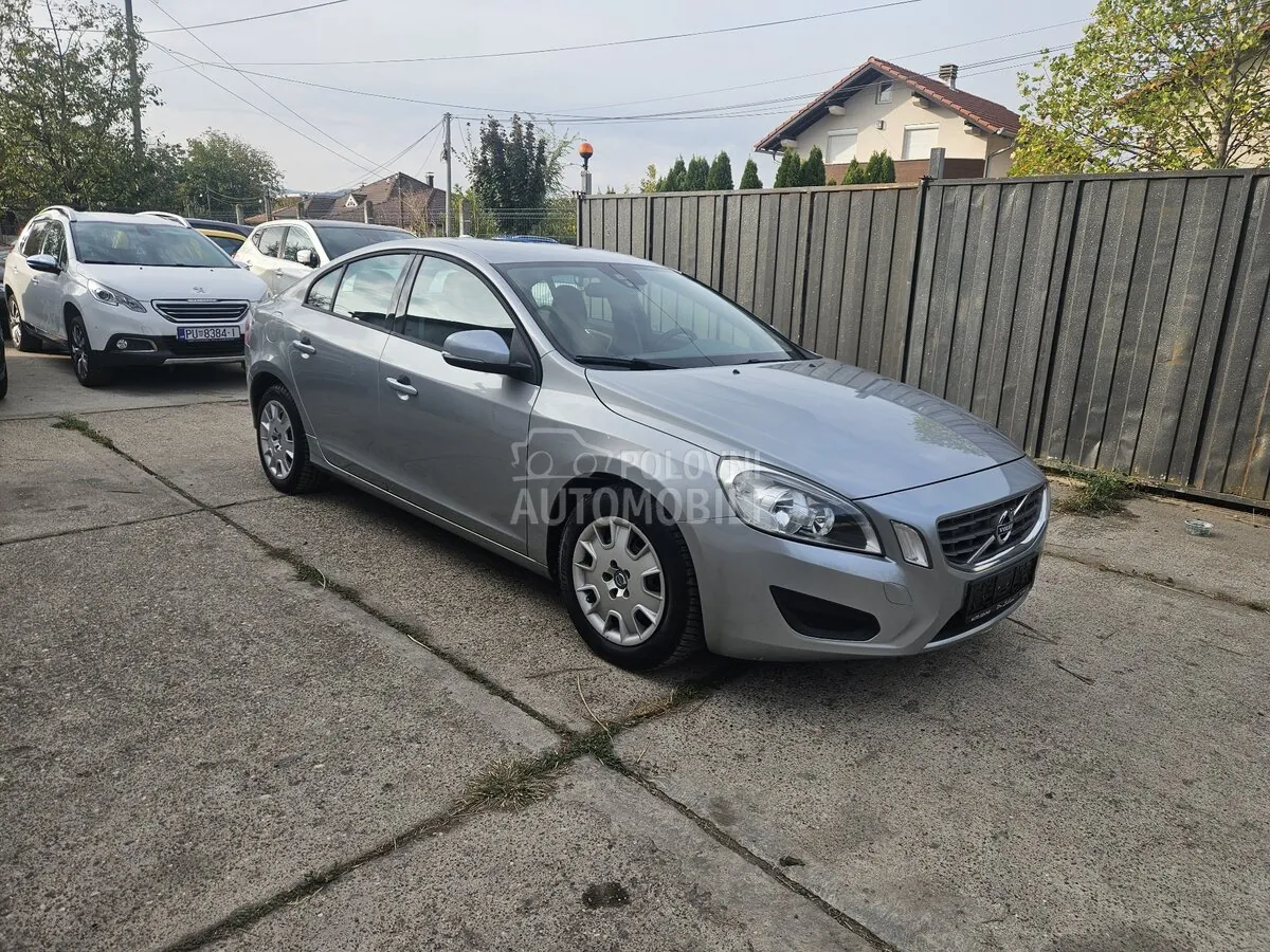 Volvo S60