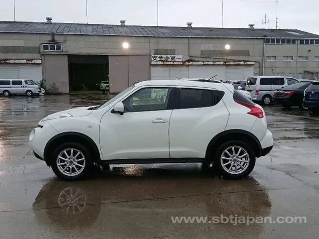 Nissan Juke 2011 photo 4