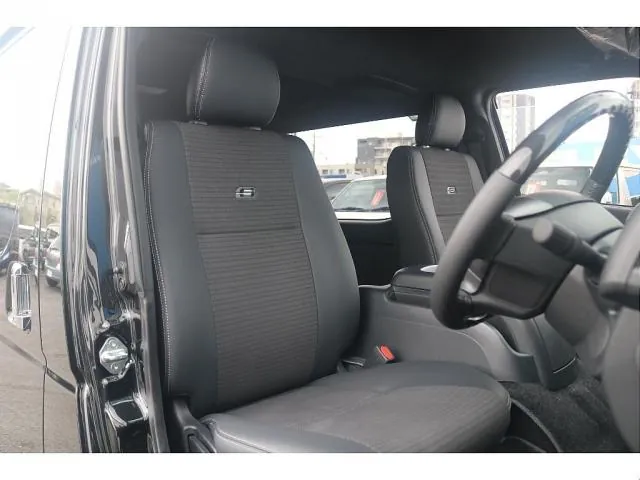 Toyota Hiace 2025 photo 5