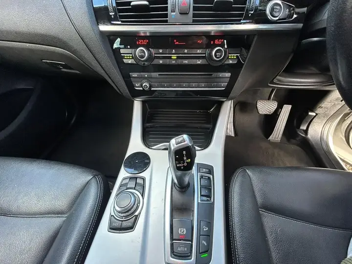 BMW X3 2015 photo 4