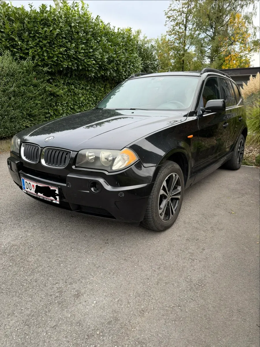 BMW X3 2004 photo 2