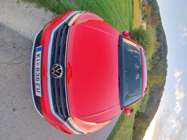 Volkswagen T-Roc 2021 photo 2