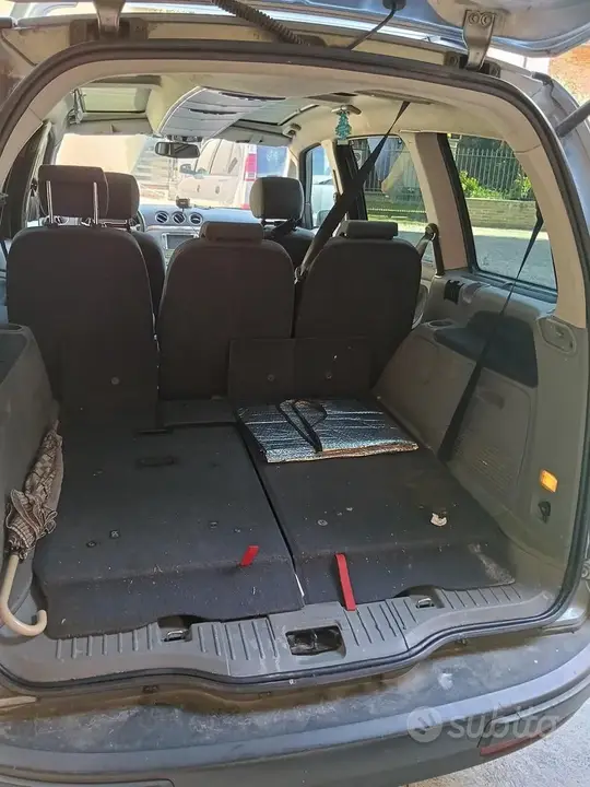 Ford Galaxy 2007 photo 3