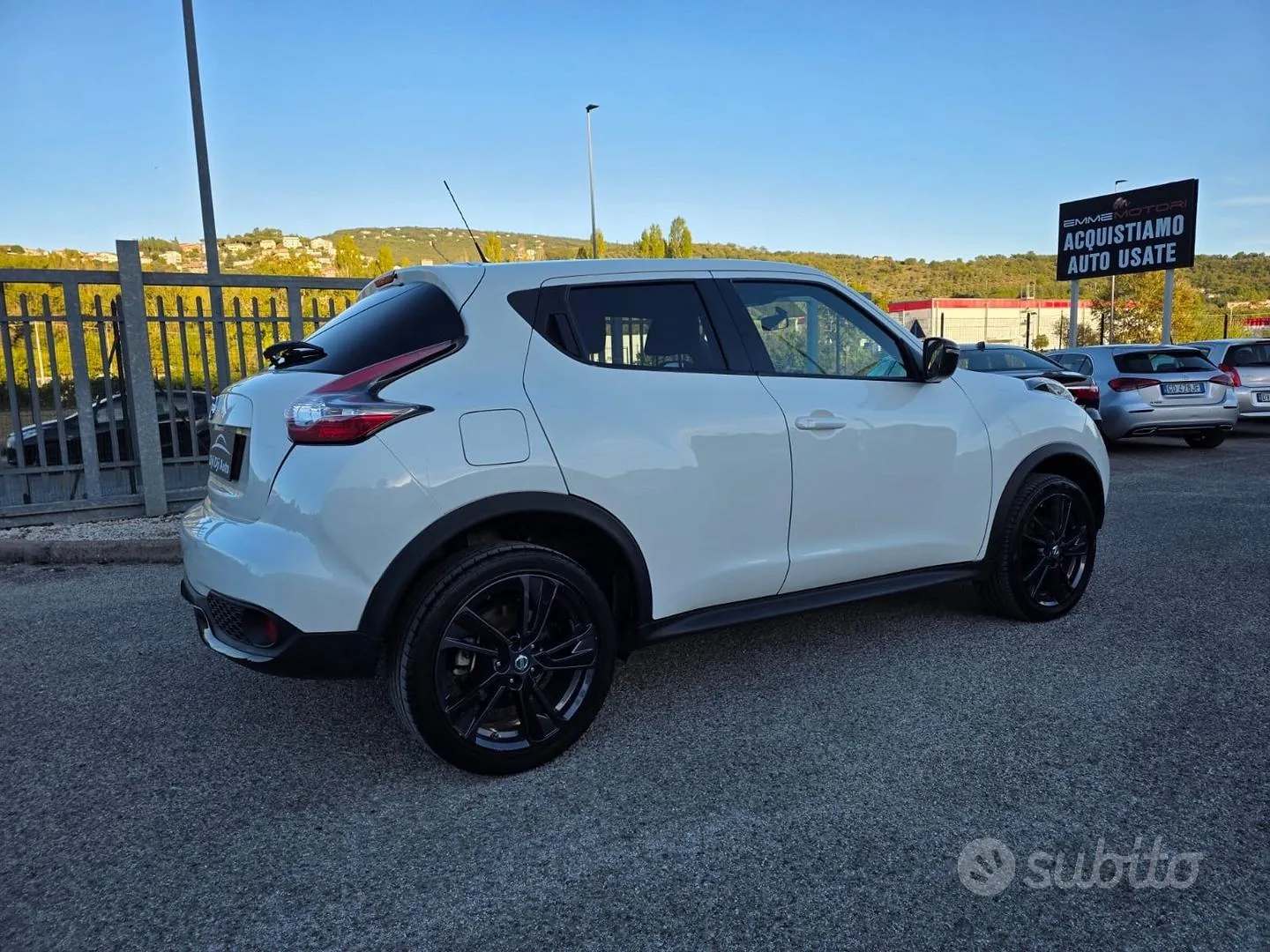 Nissan Juke 2015 photo 4