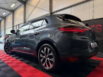 Renault Megane 2022 photo 2