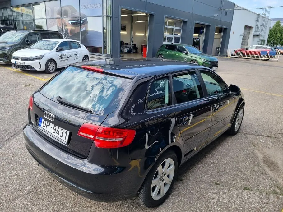 Audi A3 2009 photo 2