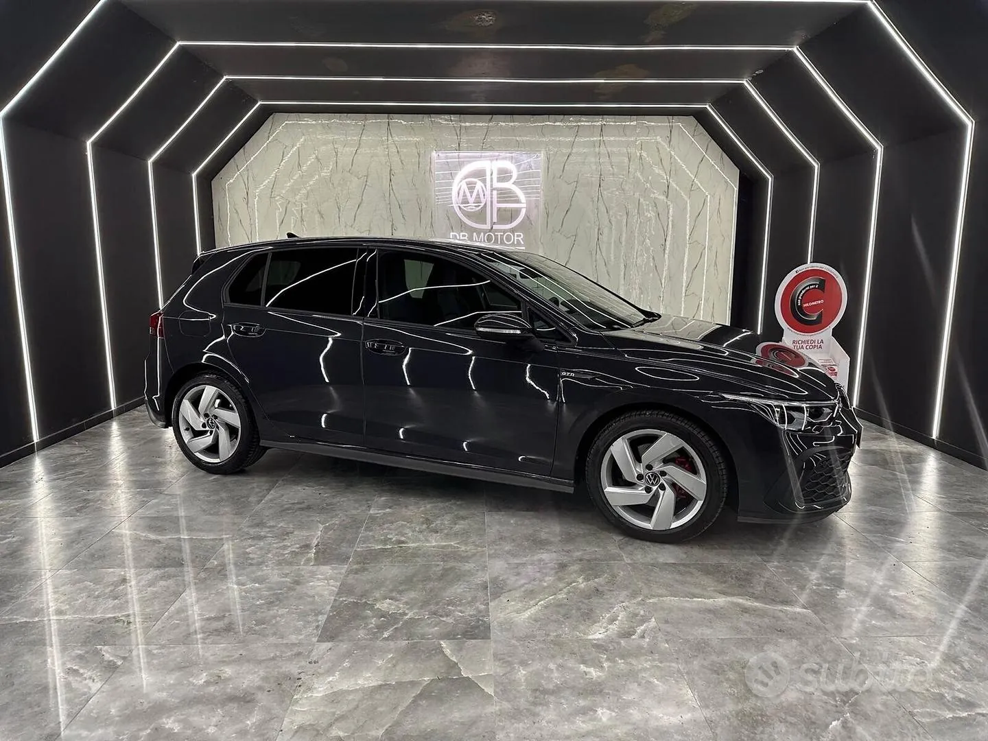 Volkswagen Golf 2023 photo 2