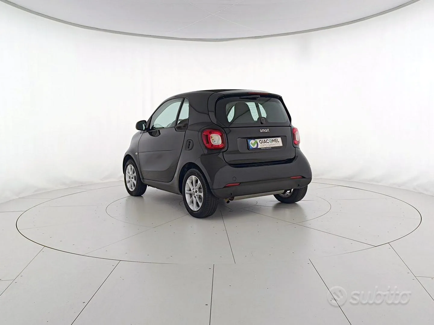 Smart Fortwo 2017 photo 4