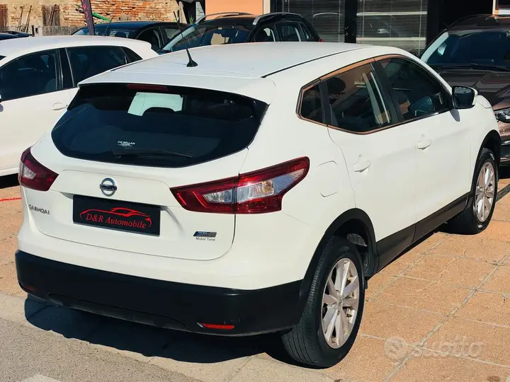 Nissan Qashqai 2015 photo 5
