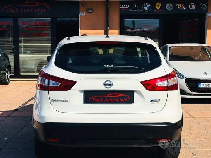 Nissan Qashqai 2015 photo 4