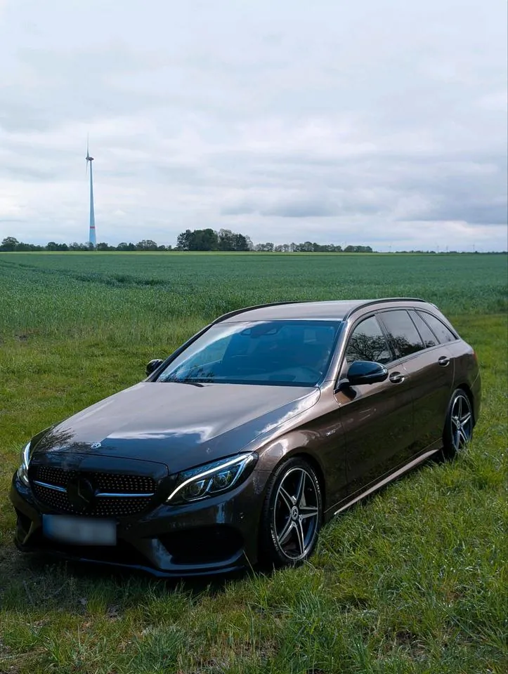 Mercedes-Benz W205